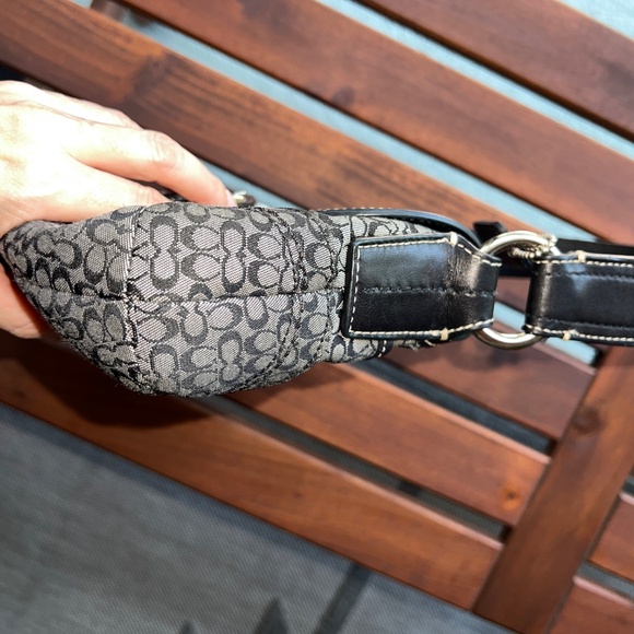 Coach Vintage Soho Signature C Black Monogram Y2K Shoulder Handbag Purse F12308 - Picture 6 of 14